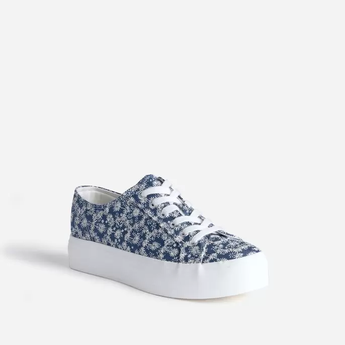 Tennis à plateforme TEXTO bleue toile brodée offre à 29,99€ sur Eram