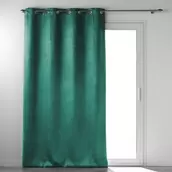 Rideau oeillets 135x240cm occultant velours anthea vert offre à 12,49€ sur Maxi Bazar