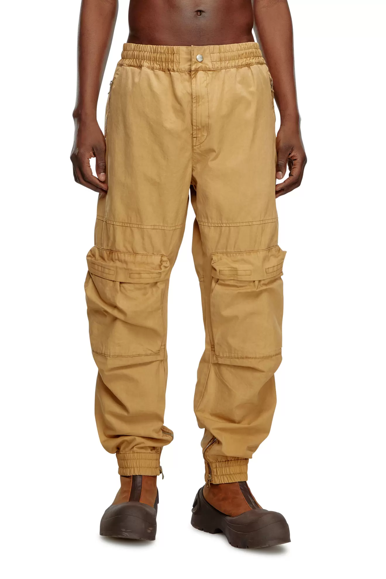 Pantalon cargo en coton bio délavé offre à 250€ sur Diesel