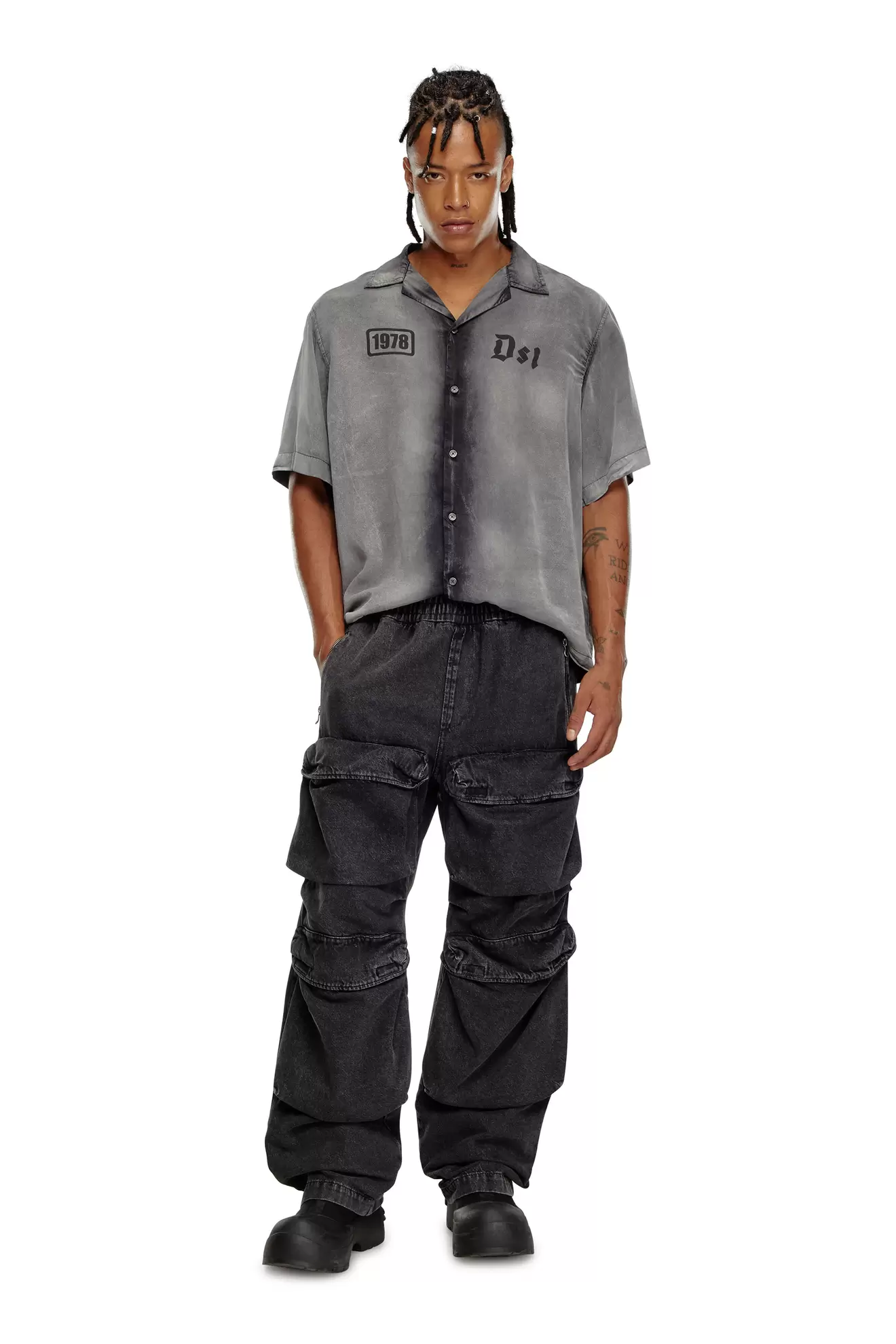 Relaxed Jeans - D-Baertson offre à 395€ sur Diesel