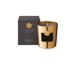 Oudh Scented Candle offre à 37,9€ sur Rituals