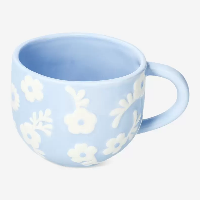 Bleu tasse avec fleurs blanches - 400 ml offre à 6€ sur Flying Tiger