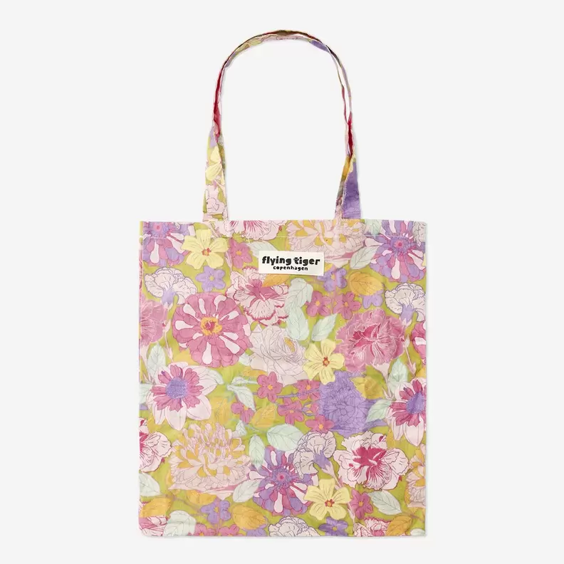 Sac fourre-tout à fleurs offre à 3,5€ sur Flying Tiger