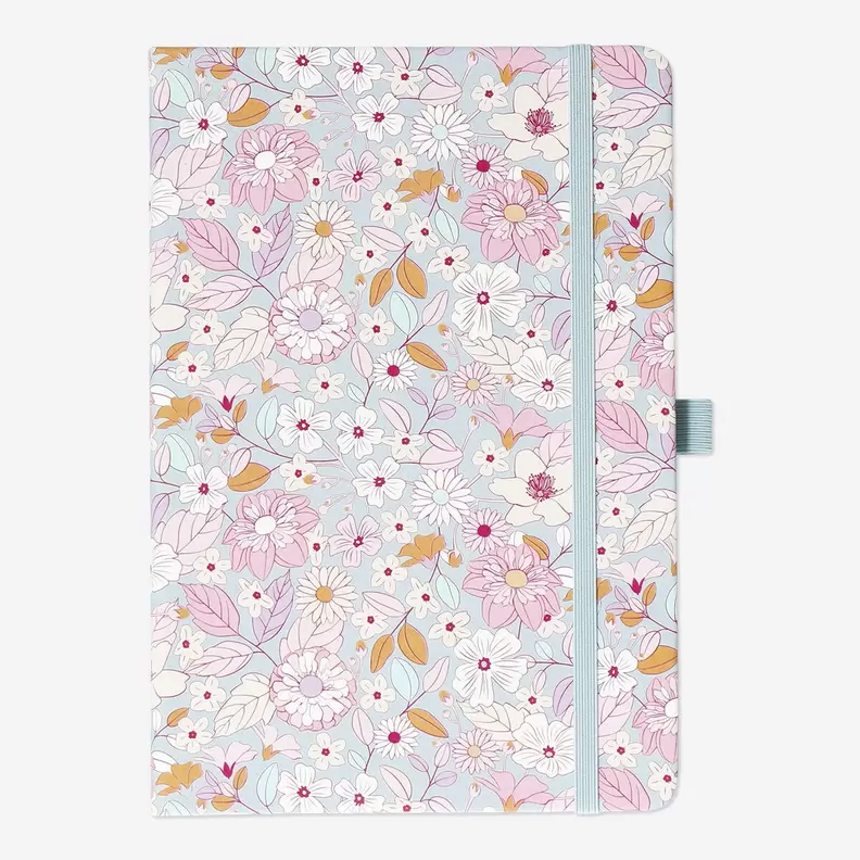 Carnet de notes à fleurs offre à 5€ sur Flying Tiger