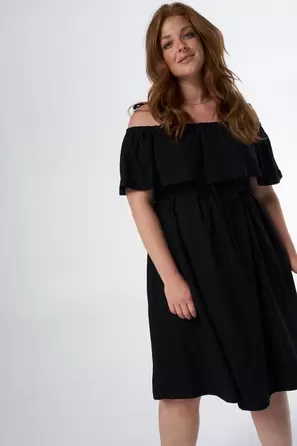 Robe à épaules ajourées avec nœud fantaisie offre à 22,5€ sur MS Mode