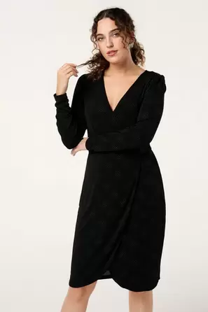 Robe avec détails argentés offre à 25€ sur MS Mode