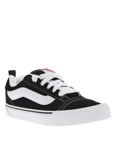 Baskets basses Knu Skool en cuir noires... offre à 89,99€ sur CCV