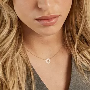 Collier Soleil Eternel Or Jaune  - 42 cm offre à 129€ sur Marc Orian