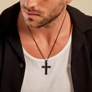 Collier Black Love Acier Bicolore  - 55 cm offre à 59€ sur Marc Orian