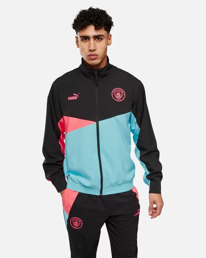 Veste de survêtement Manchester City 2024 - Noir/Bleu/Rose   1 couleur offre à 50,94€ sur Footkorner