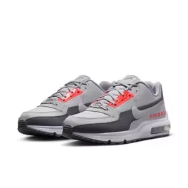 Sneakers homme Premium offre à 90,99€ sur Intersport