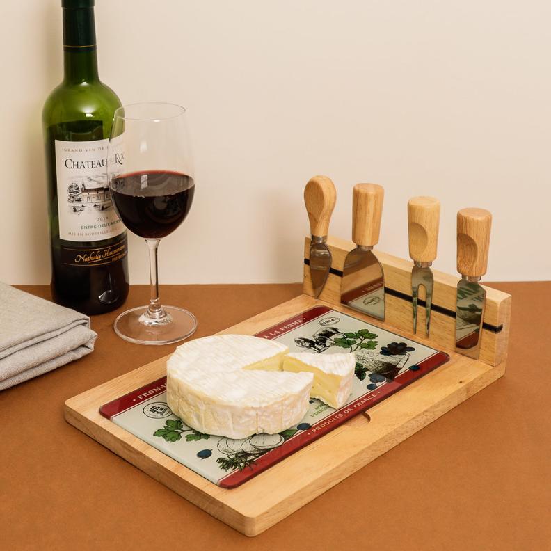 PLANCHE A FROMAGE 4 COUTEAUX FROMAGES DE FRANCE offre à 29,99€ sur La chaise longue