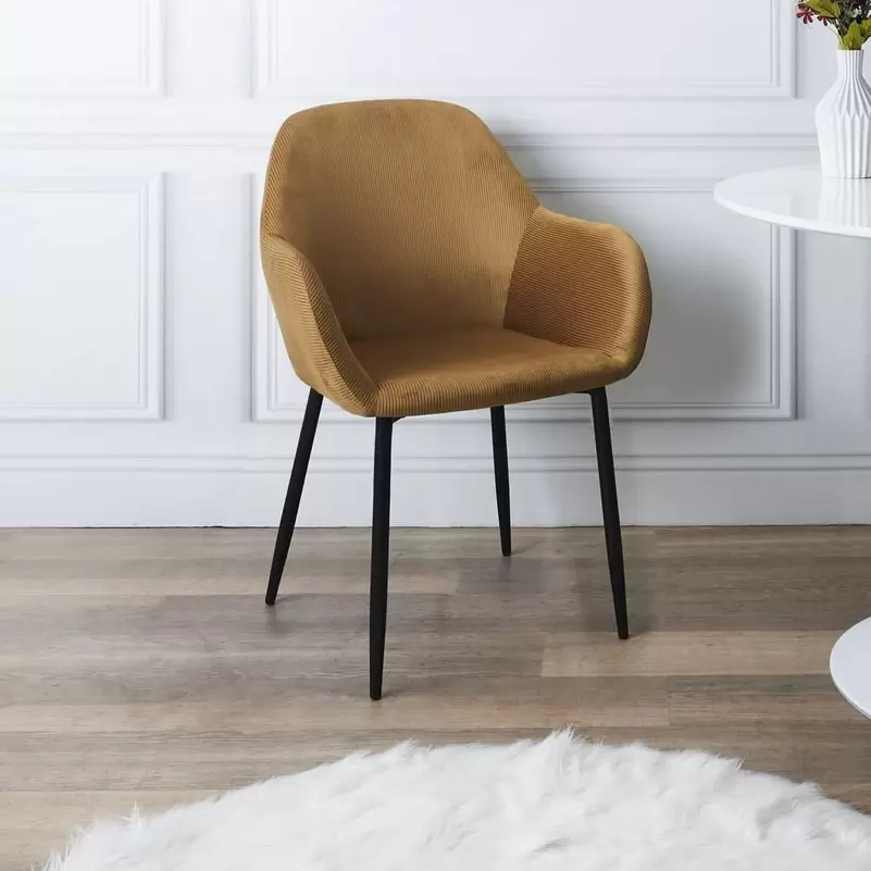 FAUTEUIL GIULIA JAUNE MOUTARDE VELOURS COTELE - Lot de 2 offre à 109€ sur La chaise longue