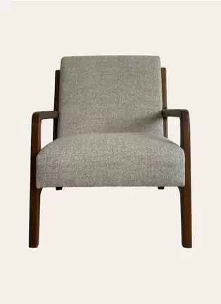 FAUTEUIL EN BOIS AVEC ASSISE EN TISSU offre à 279,99€ sur Bouchara