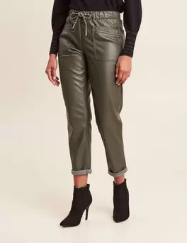 Pantalon paperbag simili cuir vert kaki femme offre à 59,99€ sur Bréal