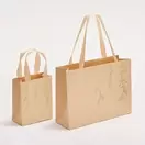 Sac papier luxe kraft et dorure Feuille d’or poignées ruban satin - par 12 offre à 0,8€ sur Retif