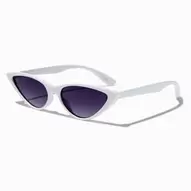 Lunettes de soleil fines œil de chat blanches offre à 7€ sur Claire's