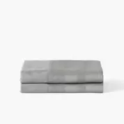 Drap de lit satin de coton Titane offre à 120€ sur carré blanc