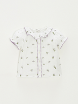 Short-sleeved blueberry print blouse offre à 50€ sur Natalys