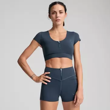 Crop-top zippé PUMA x PAMELA REIF Femme offre à 37€ sur Puma