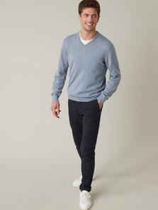 Pull col V homme coton, soie et cachemire offre à 69,9€ sur Cyrillus