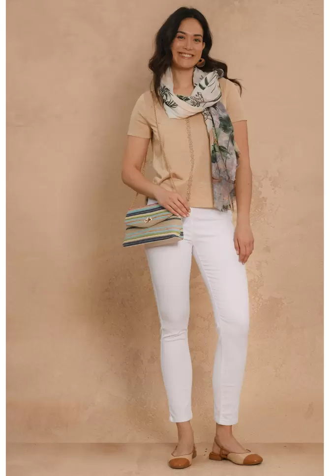 PANTALON 7/8E - BLANC - GAKAYA offre à 129€ sur Un Jour Ailleurs