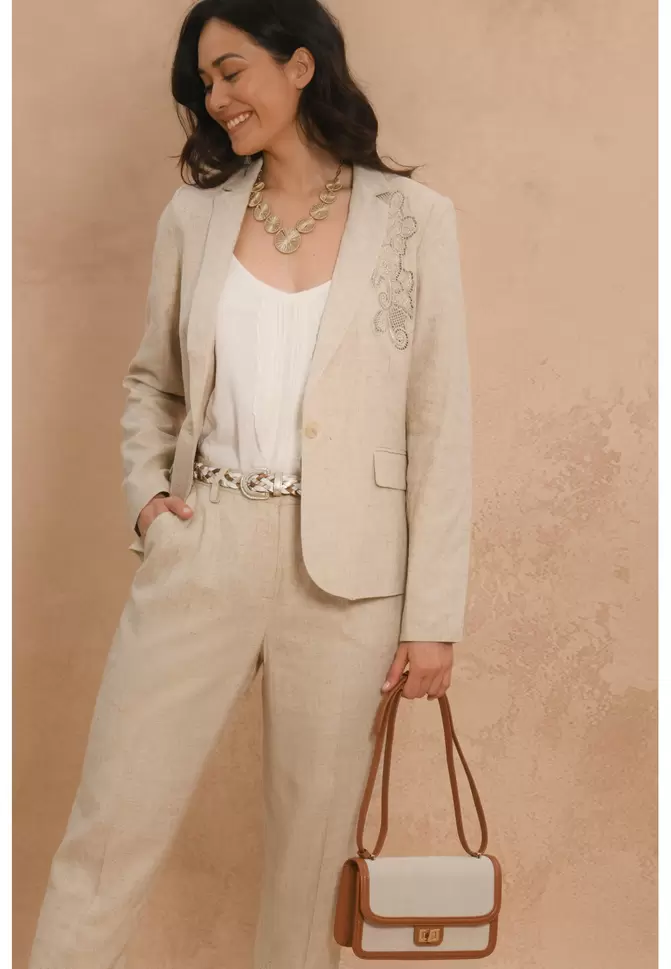 VESTE - SABLE - GLORY offre à 229€ sur Un Jour Ailleurs