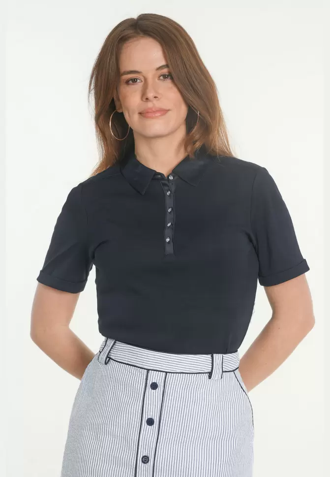 DABAO - POLO MC MODAL - MARINE offre à 31,6€ sur Un Jour Ailleurs