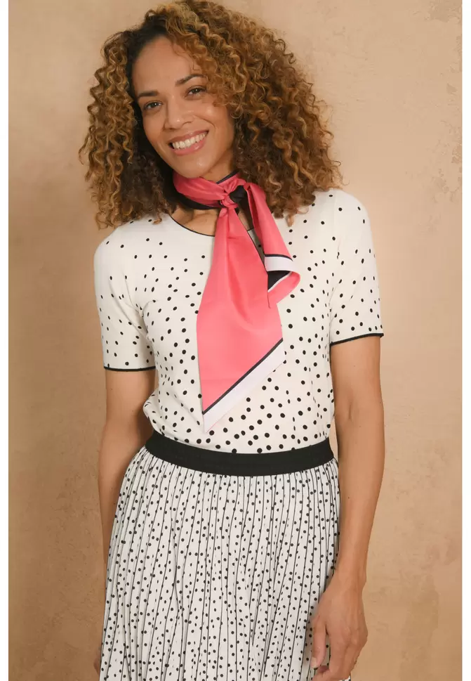 PULL MANCHES COURTES - OFF WHITE - GALAXIE offre à 118,3€ sur Un Jour Ailleurs