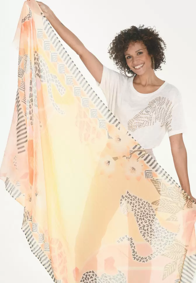 DARYUS - FOULARD - JAUNE offre à 39,5€ sur Un Jour Ailleurs
