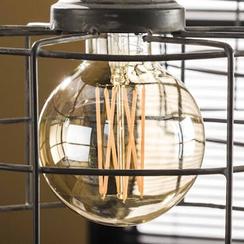 Ampoule globe 9,5 cm ambré LED filament lumière chaude (E27) offre à 17,58€ sur Pier Import