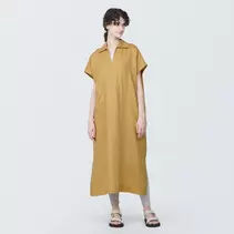 Robe Midi en lin col V femme offre à 30€ sur Muji