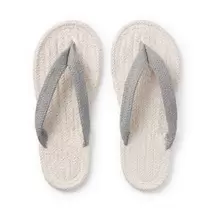 Sandales en mélange de coton indien offre à 4€ sur Muji