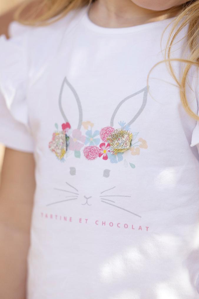 T-shirt                                  Blanc tissu liberty illustration lapin offre à 44€ sur Tartine et chocolat