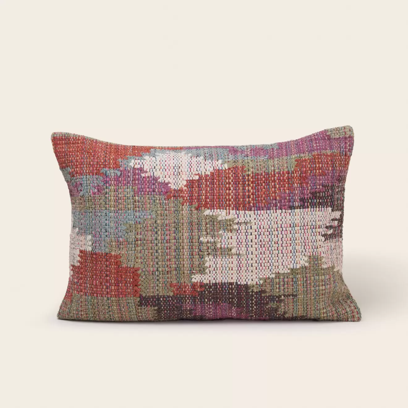 Housse de coussin Marvin camouflage rosé offre à 49€ sur Madura