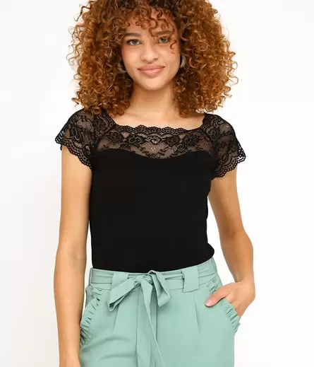 Tee-shirt en dentelle Nola offre à 29,9€ sur Edji