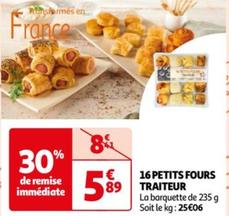 16 Petits Fours Traiteur