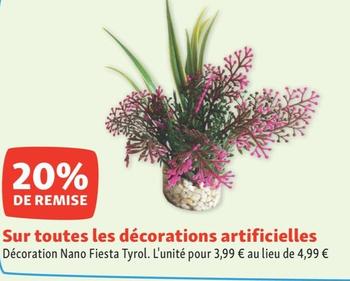 Sur Toutes Les Décorations Artificielles