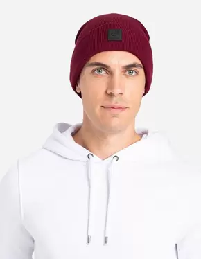 Bonnet en maille - Revers - Rouge foncé offre à 7,99€ sur Takko