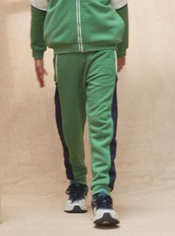 Pantalon de jogging vert avec bandes contrastantes offre à 17,99€ sur Sergent Major