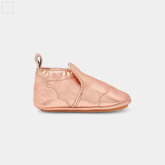 Chaussons bébé fille en cuir irisé offre à 34,3€ sur Jacadi