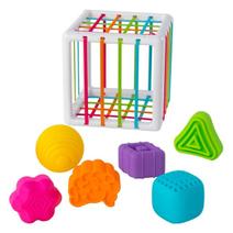 Inny Bin - Cube à formes sensorielles offre à 29,9€ sur HopToys