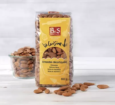 Amandes décortiquées "B&S" offre à 7,5€ sur Grand Frais