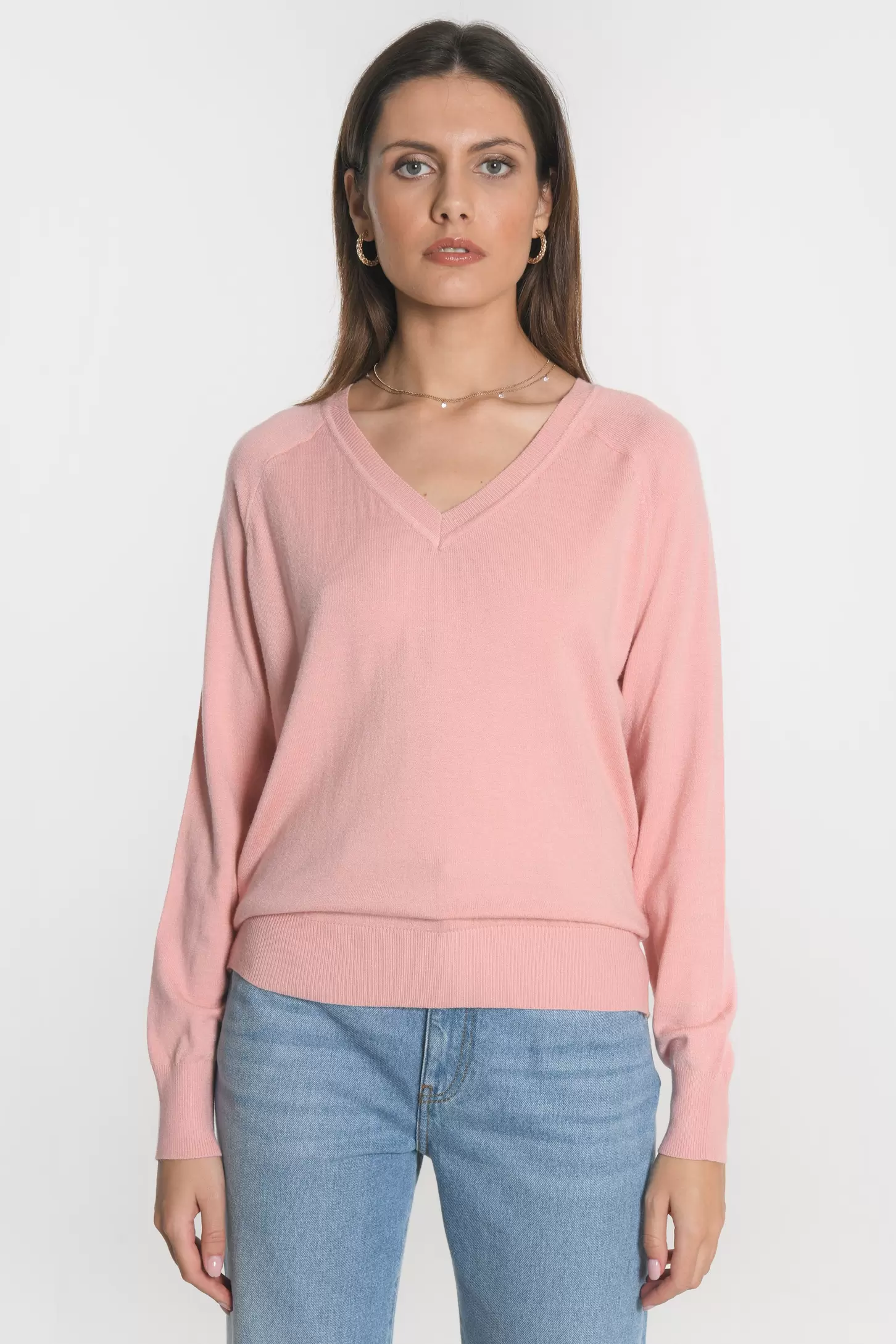 PULL COL V NOLWENN MELLOW ROSE offre à 55,3€ sur Kookai