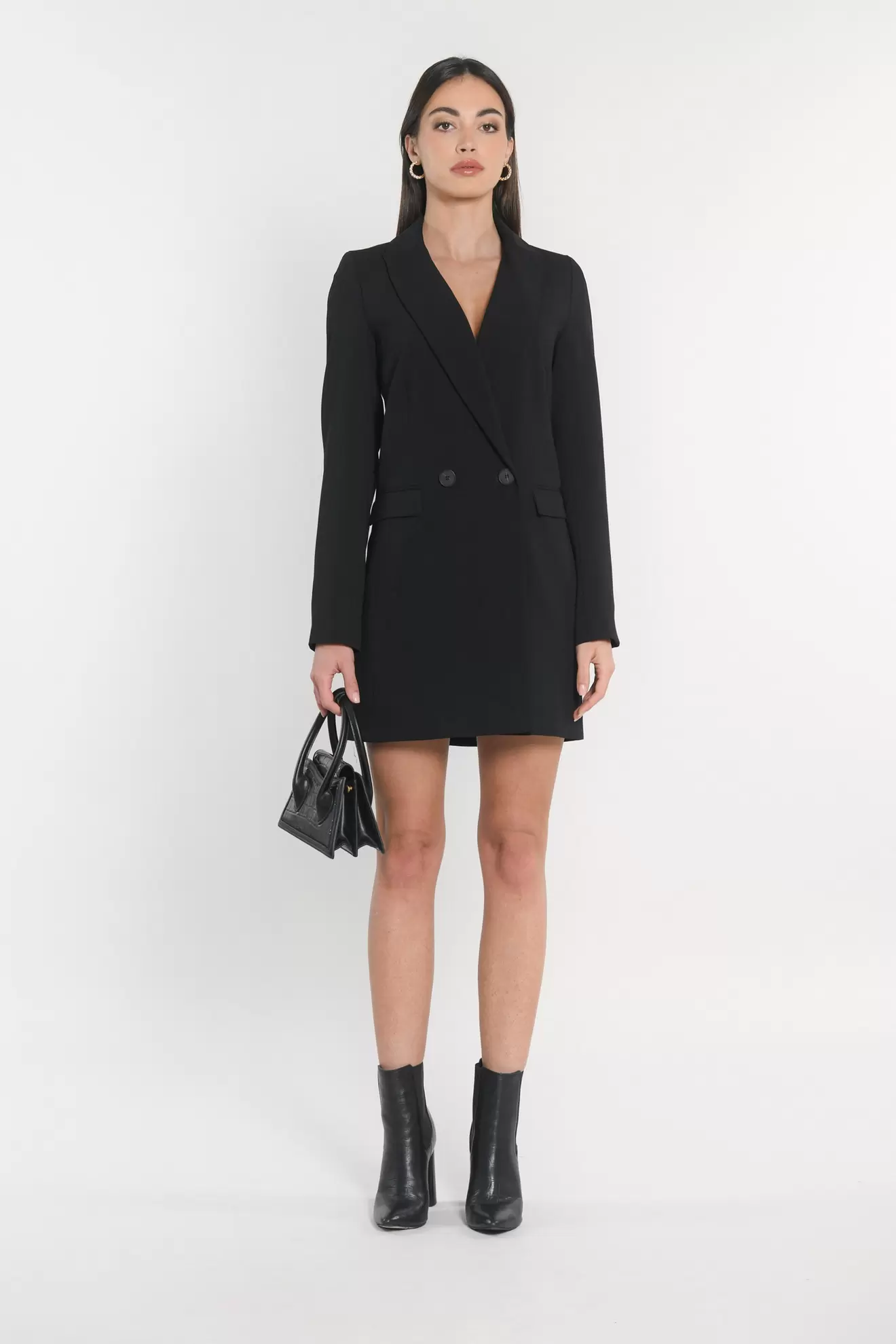 ROBE BLAZER WENDY NOIR offre à 107,4€ sur Kookai