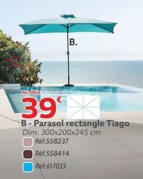 Parasol Rectangle Tiago offre à 39€ sur Gifi