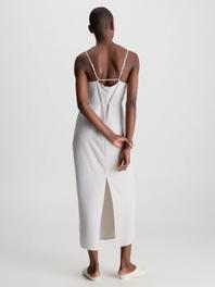 Robe nuisette en crêpe mi-longue offre à 99€ sur Calvin Klein
