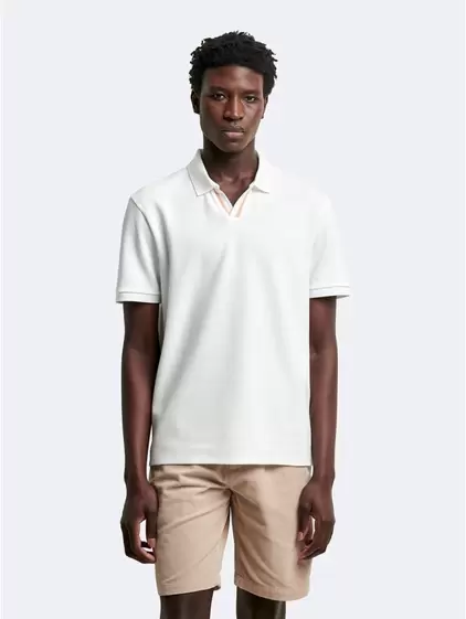 Polo manches courtes en coton offre à 20€ sur Devred