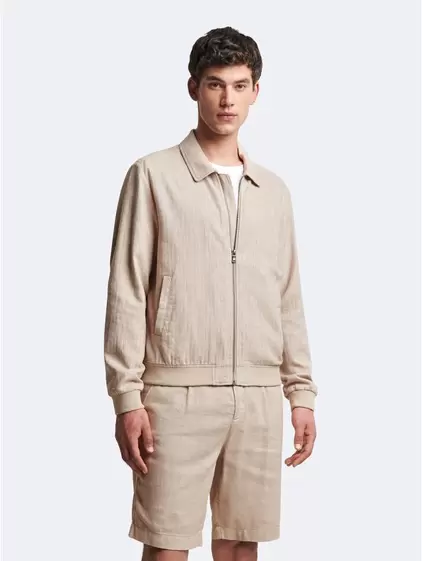 Blouson en coton-lin col chemise offre à 40€ sur Devred