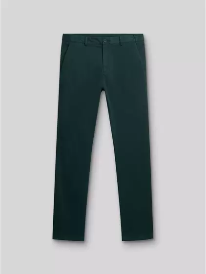 Chino slim en coton élasthane uni offre à 35€ sur Devred